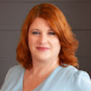 Meet your Posher, Realtor colette